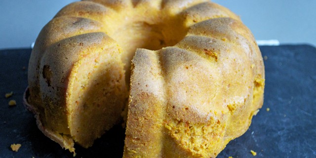 Gâteau sucré de potiron : le gâteau d&rsquo;Halloween à la citrouille en forme de citrouille
